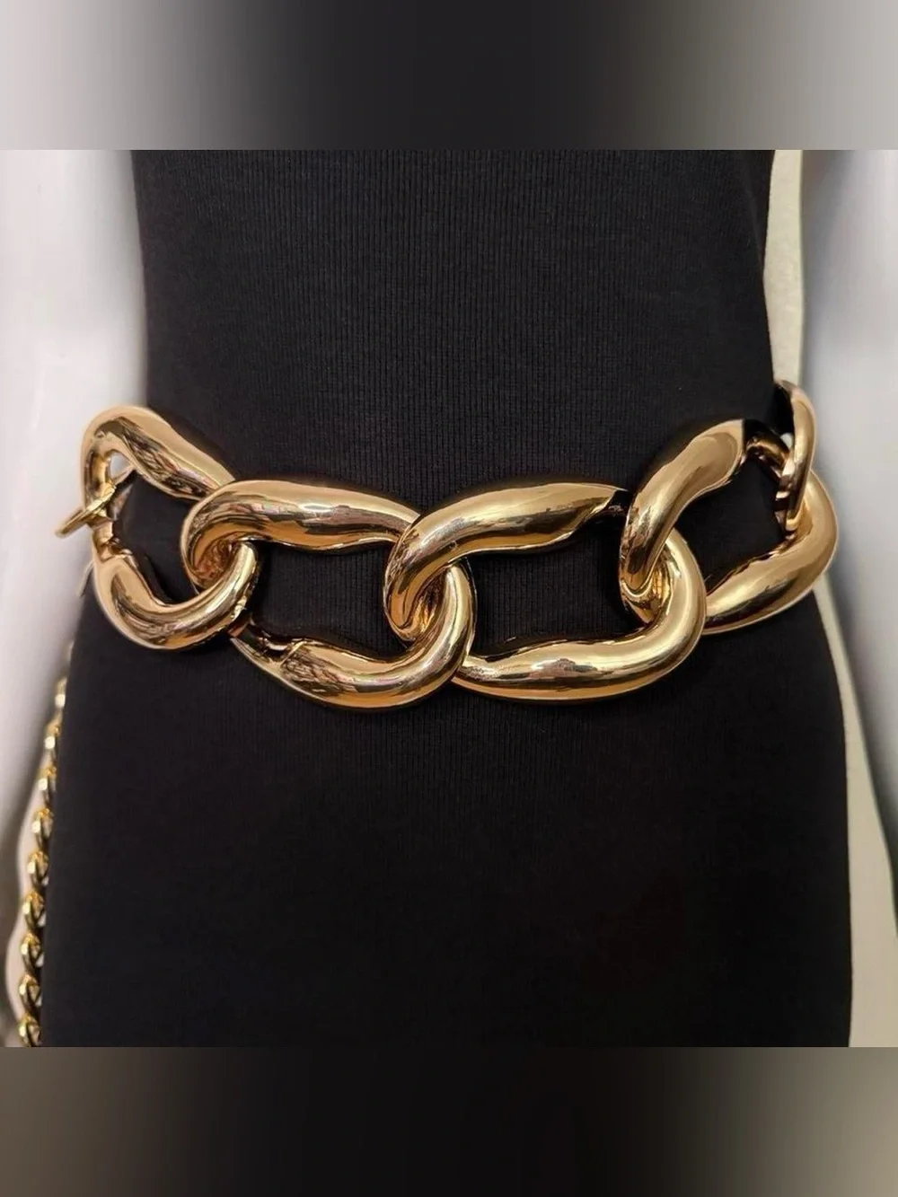 Gold tone chunky metal chain belt